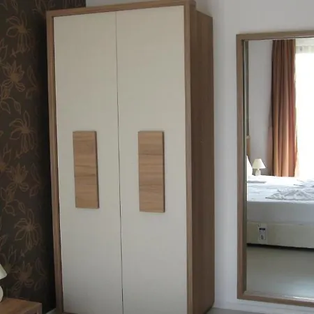 Costa Bulgara Mediterranean Club فندق
